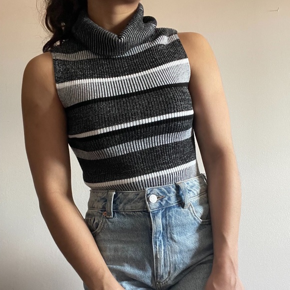 Kendall & Kylie turtle neck knitted tank top - Picture 1 of 4